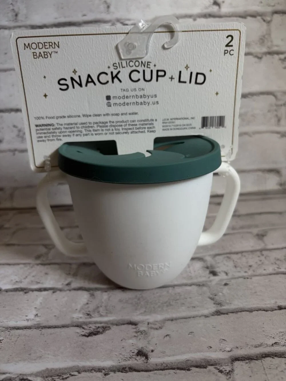 Modern Baby Silicone Holiday Snack Cup & Lid NEW